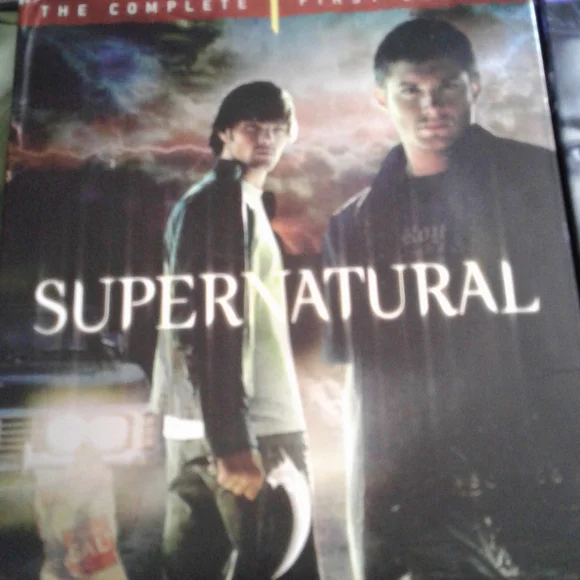 The 1st 4 Complete Seasons of Supernatural - Picture 2 of 8